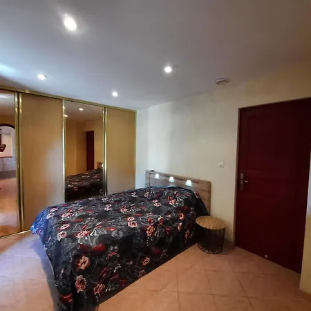 Jolie Maison De Avec Piscine Flaujac-Gare