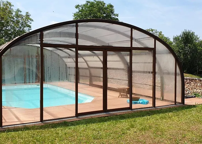 Дом отдыха Jolie Maison De Avec Piscine