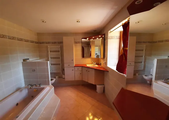 Jolie Maison De Avec Piscine * Flaujac-Gare