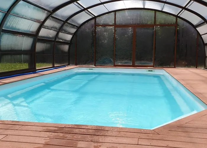 Jolie Maison De Avec Piscine *